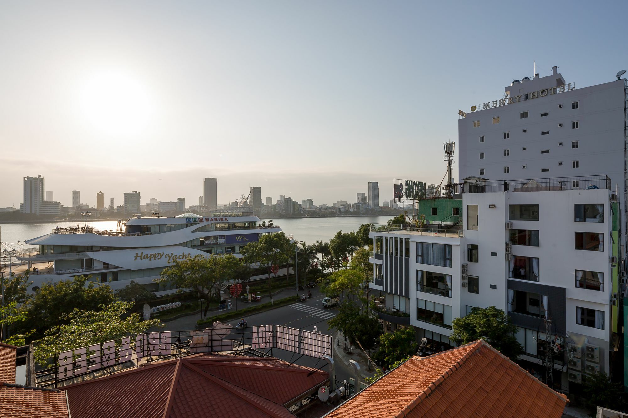 Marina 58A Apartment Da Nang Buitenkant foto